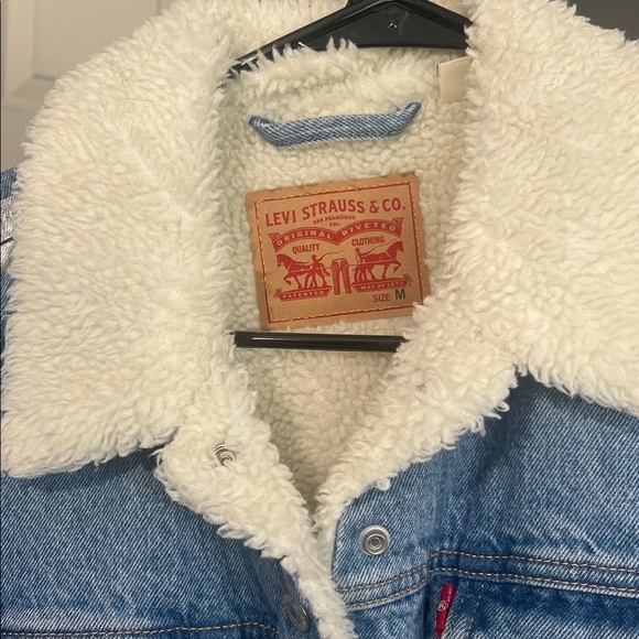 Levi's Blue Denim Jacket with Silver Accents - Picture 6 of 6